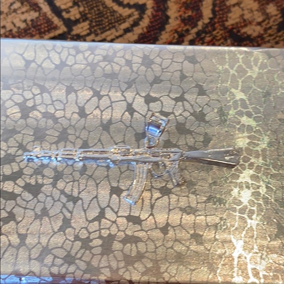 Sterling silver AK 47 machine Gun pendant - Picture 12 of 12